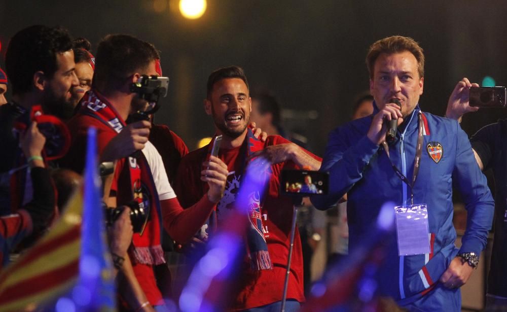 Así celebra el ascenso la afición del Levante UD