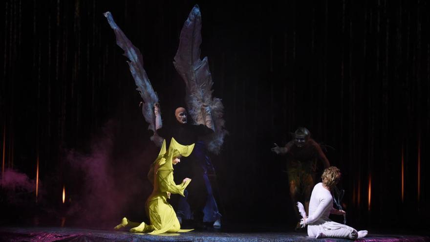 El Circo del Sol emociona con &#039;Varekai&#039; en Murcia