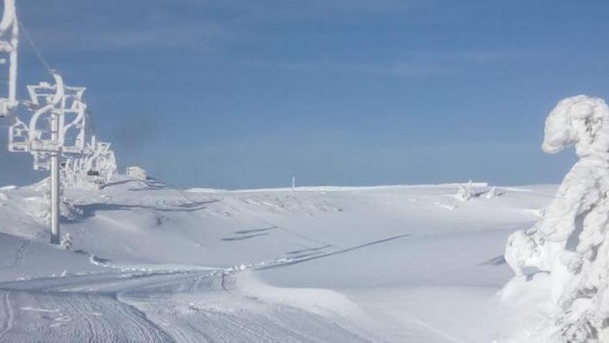 La neu del temporal salva la temporada d&#039;esquí del Port del Comte