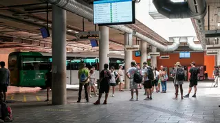 Retrasos en los autobuses al aeropuerto y Sant Antoni en la primera jornada de huelga de conductores en Ibiza
