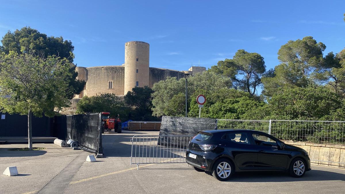 Desfile de Louis Vuitton en Palma: Los preparativos para los actos que cerrarán al ciudadano el Castillo de Bellver