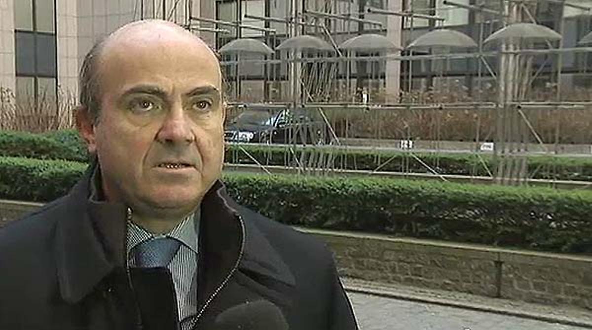 El ministre d’Economia, Luis de Guindos, ha indicat que Catalunya Banc és una entitat extremadament solvent amb la injecció de capital a càrrec del rescat europeu.