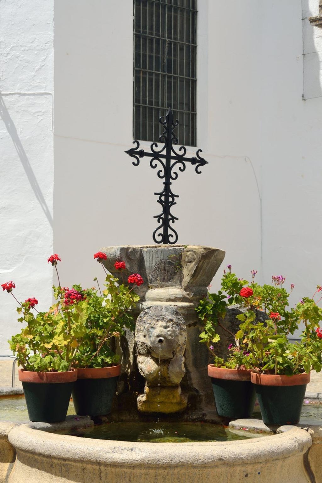 Una de la múltiples fuentes que decoran las calles de Priego de Córdoba