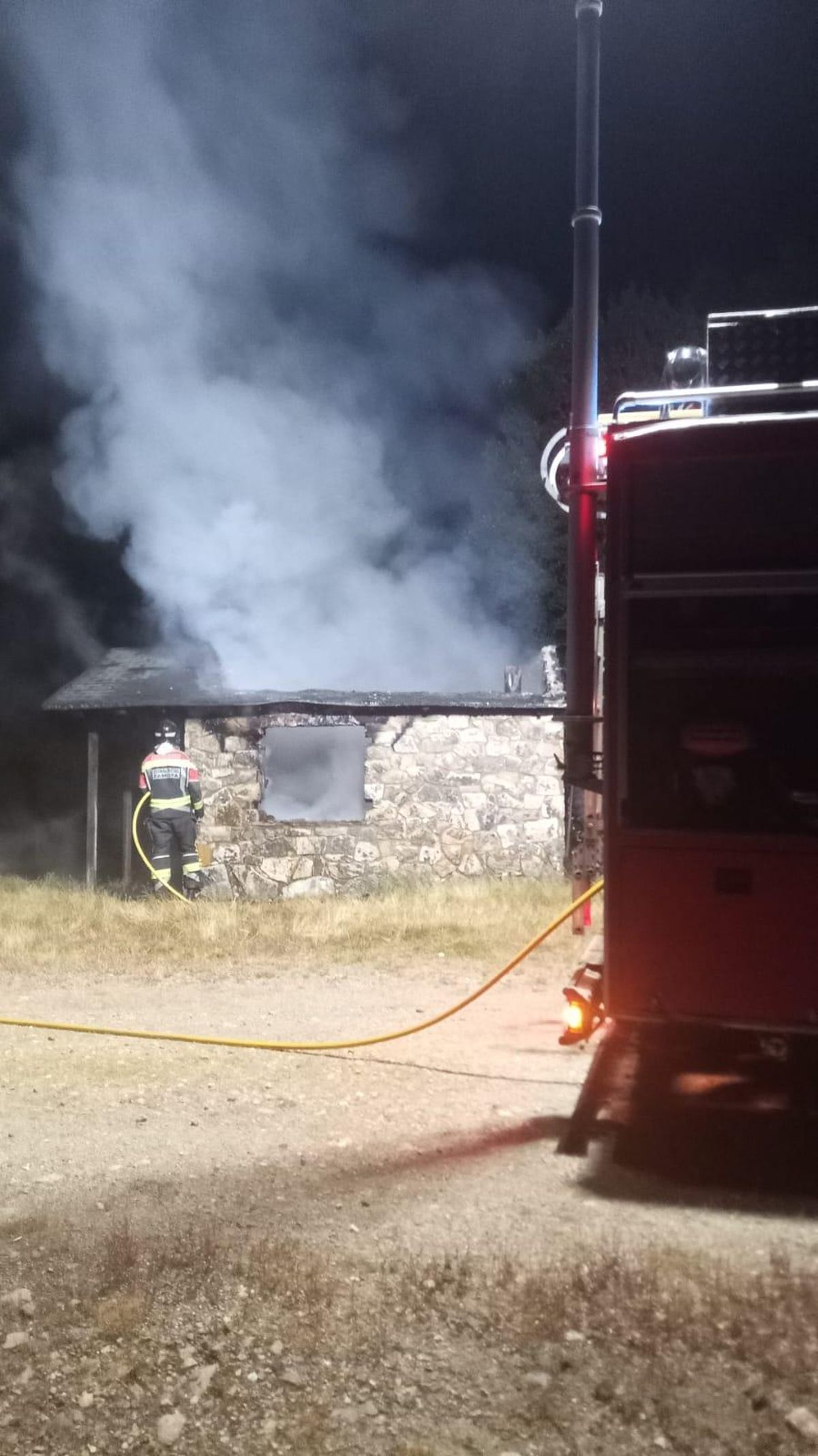 Incendio del refugio de peregrinos de Terroso