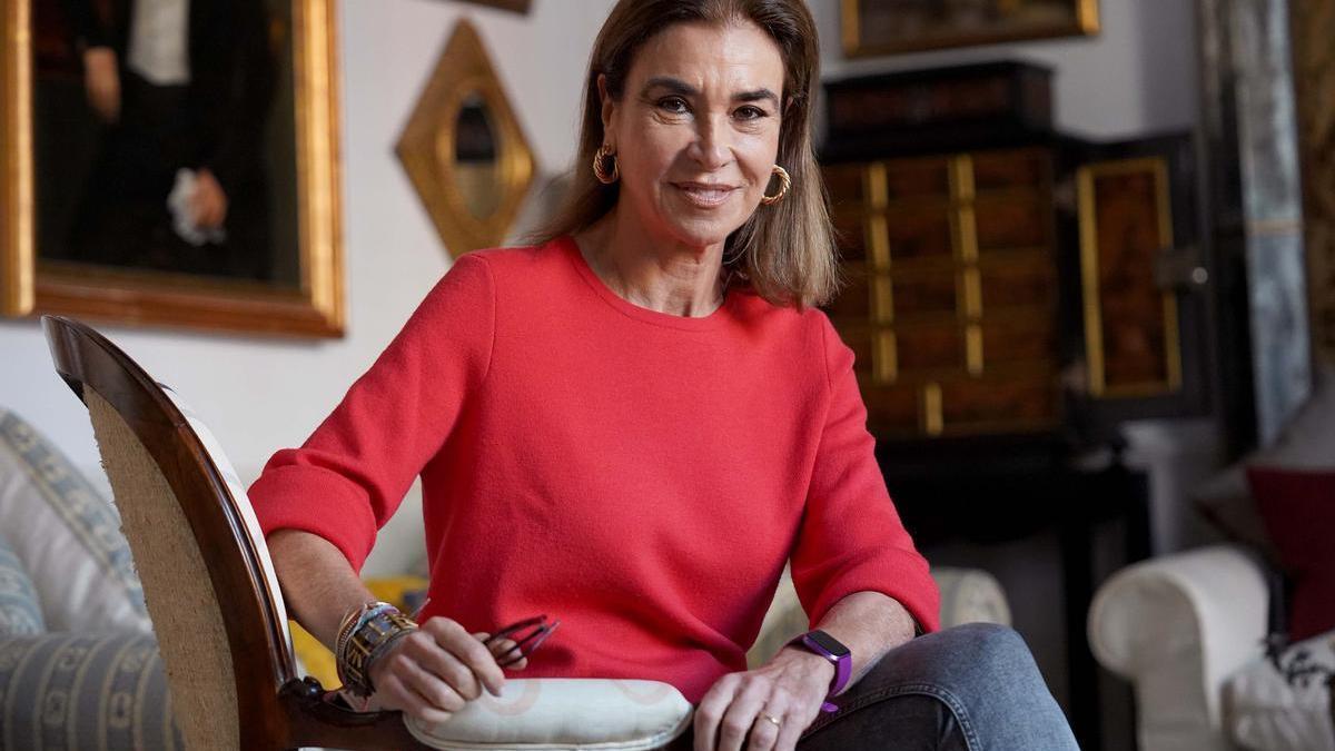 La escritora Carmen Posadas, fotografiada en su casa de Madrid