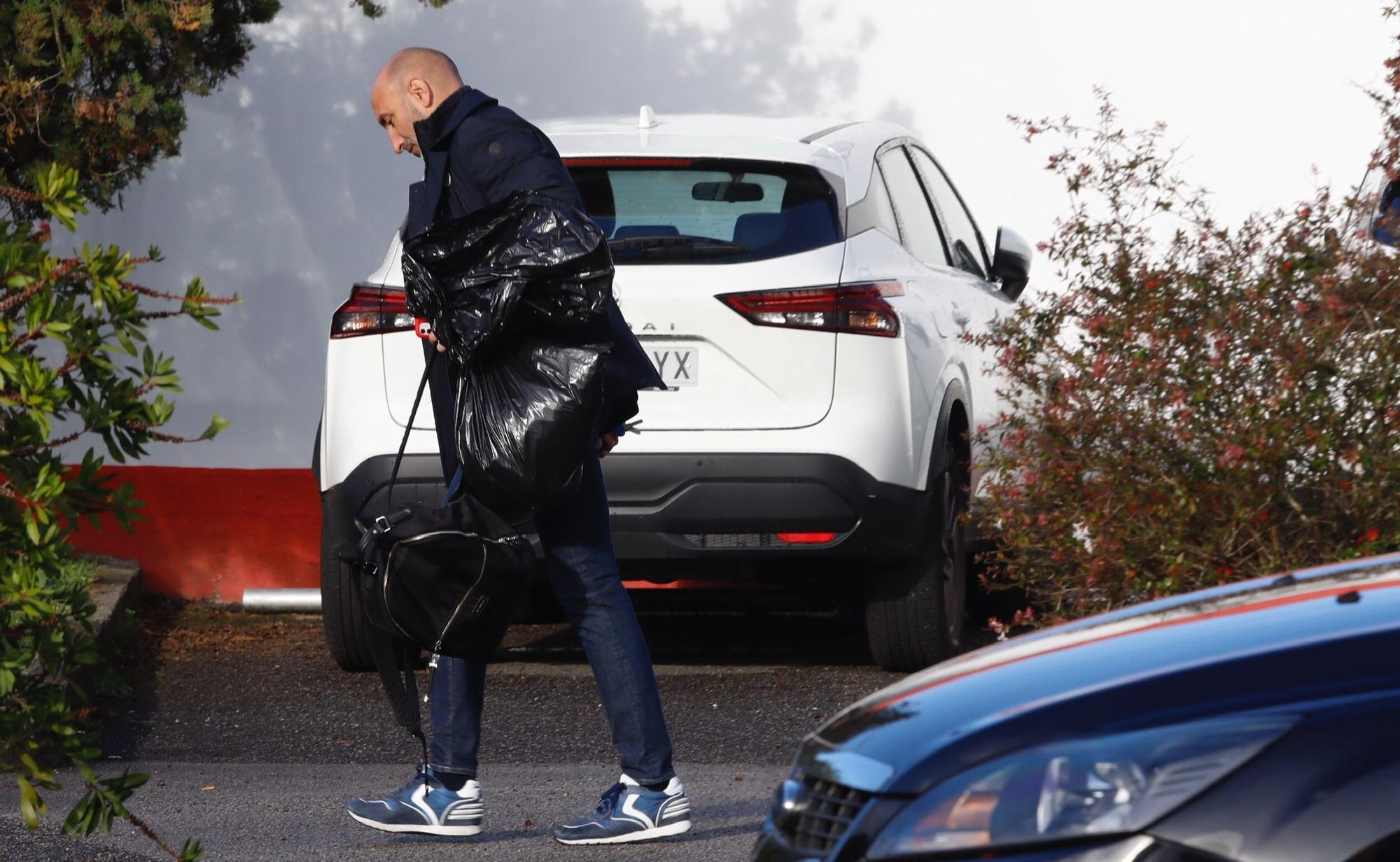 En imágenes: Abelardo deja Mareo tras su destitución como entrenador del Sporting