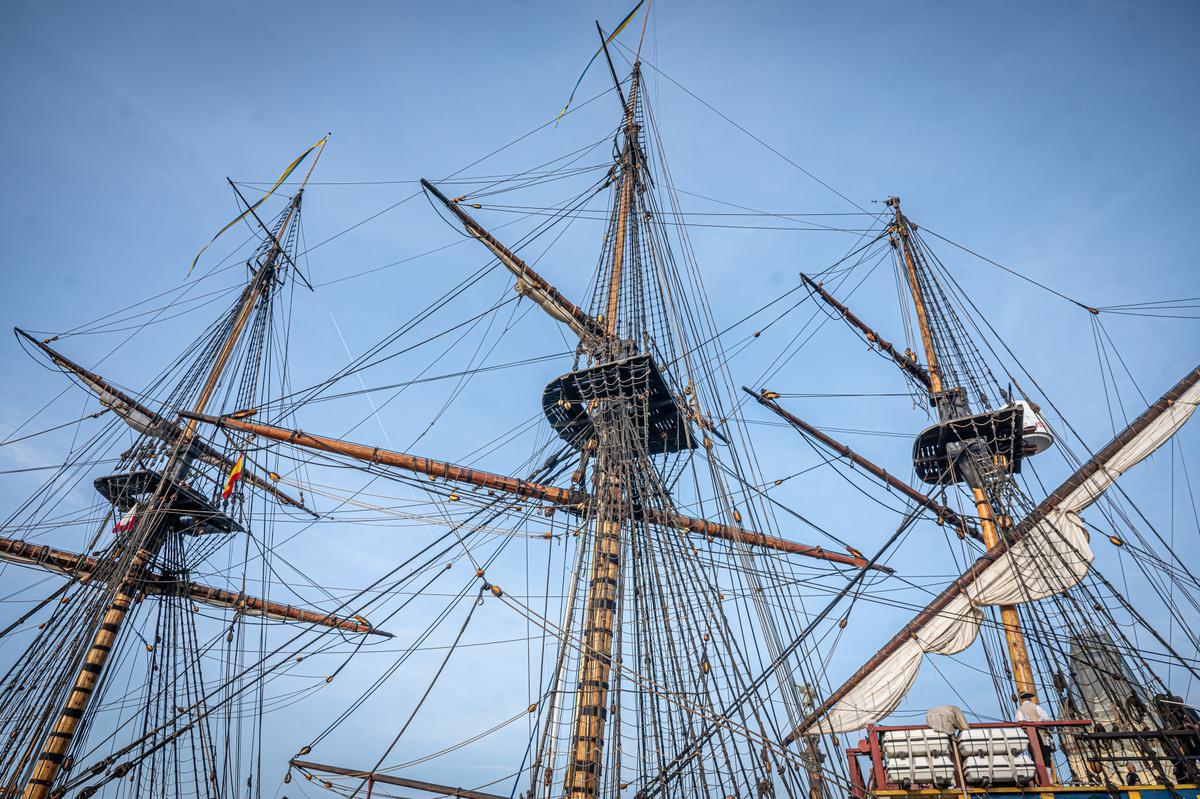 El Götheborg de Suecia, el velero más grande del mundo, recala en Barcelona