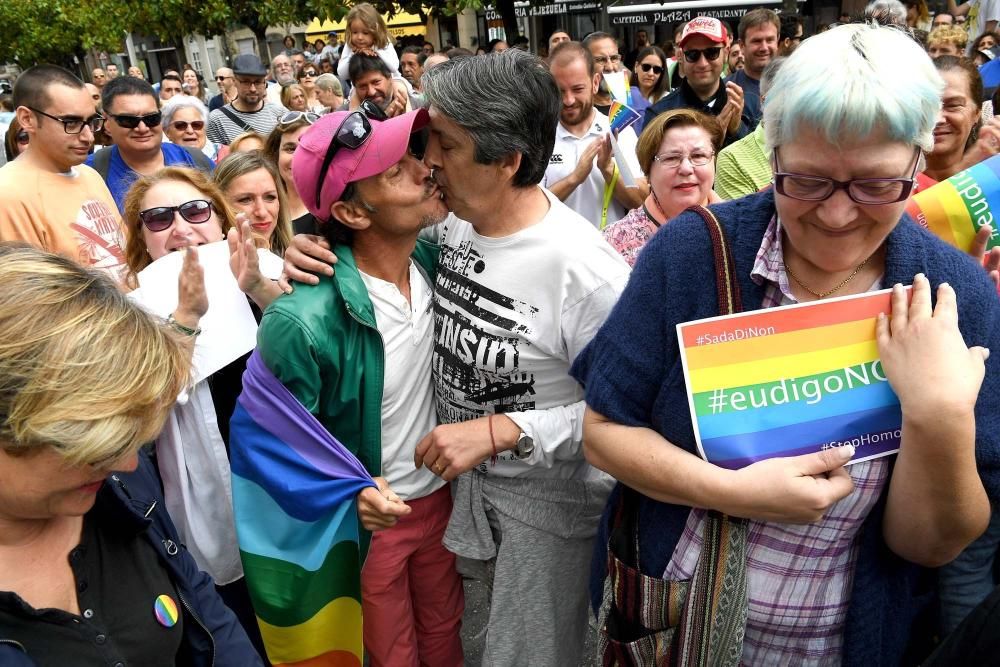 Manifestación contra la homofobia en Sada