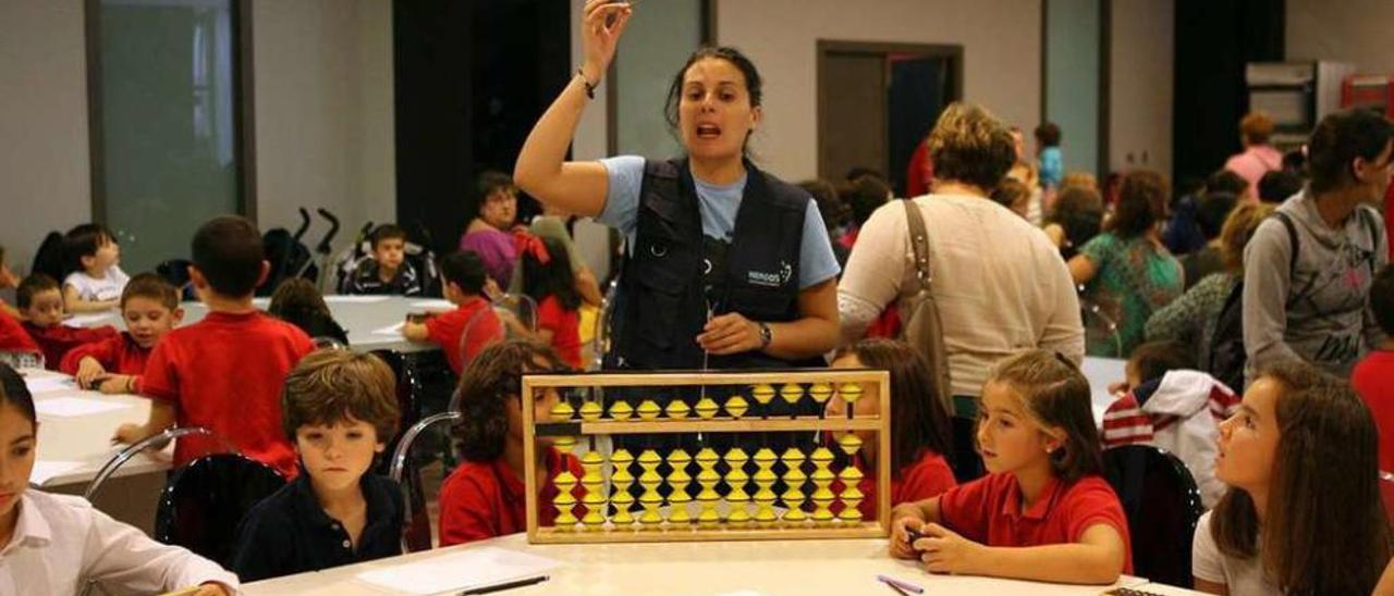 Una actividad del Método Nenoos en una jornada anterior de puertas abiertas. // Bernabé / Javier Lalín