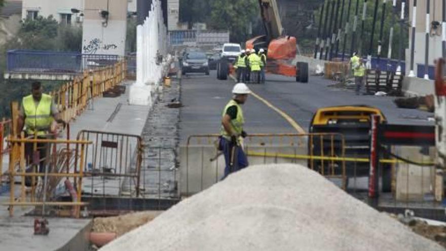 El Ayuntamiento insta a Fomento a reabrir el puente Fernando Reig a los peatones