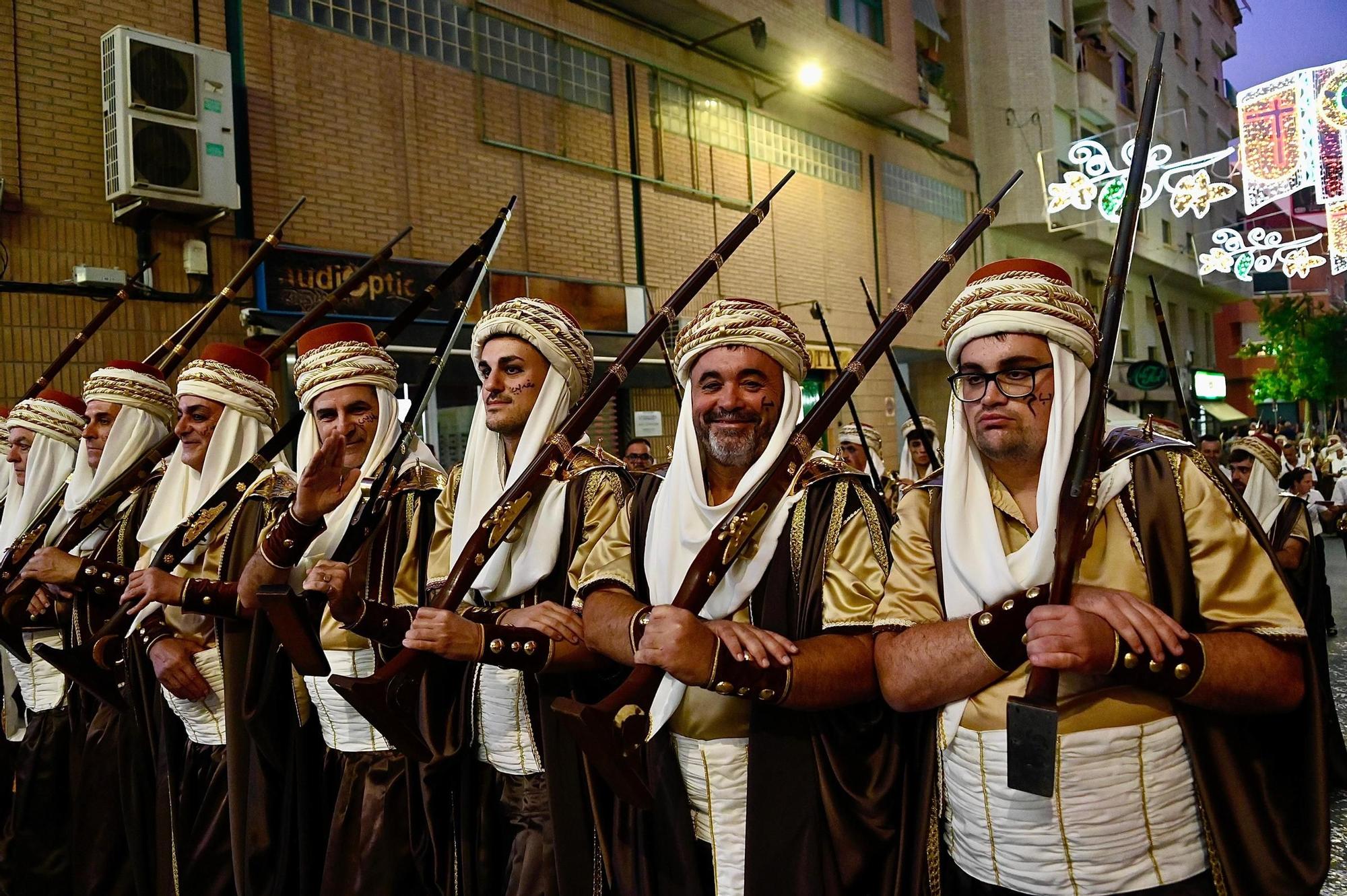 El esplendor de la Entrada Mora conquista Crevillent