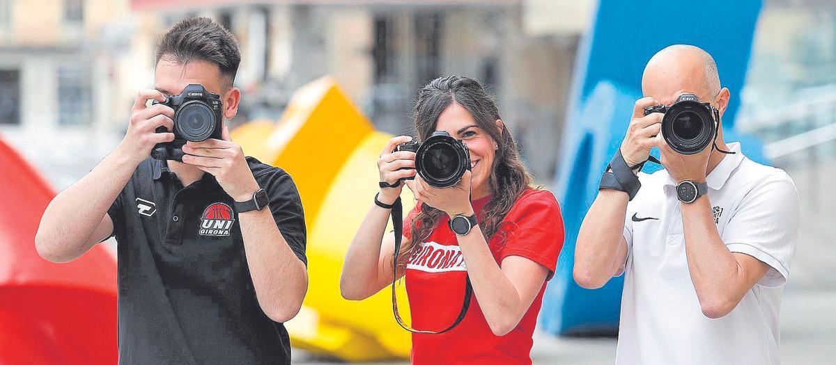 David Subirana, Nuri Marguí i Sergi Geronès fent una fotografia