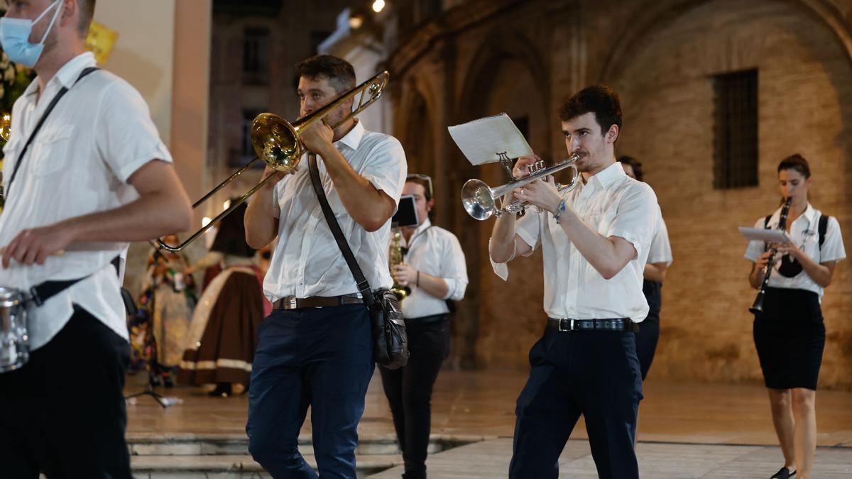 Búscate en el primer día de Ofrenda por las calles del Mar y Avellanas entre las 21:00 y 22:00 horas