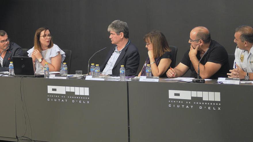 Un instante de la jornada contra la violencia de género en el Centro de Congresos de Elche