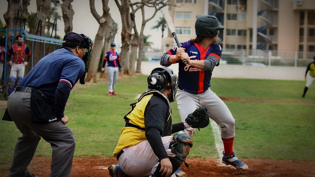 Un partido del Club Spiaggia Gandia Béisbol