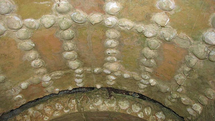 Les característiques petxines que donen nom a la Font de les Curculles.