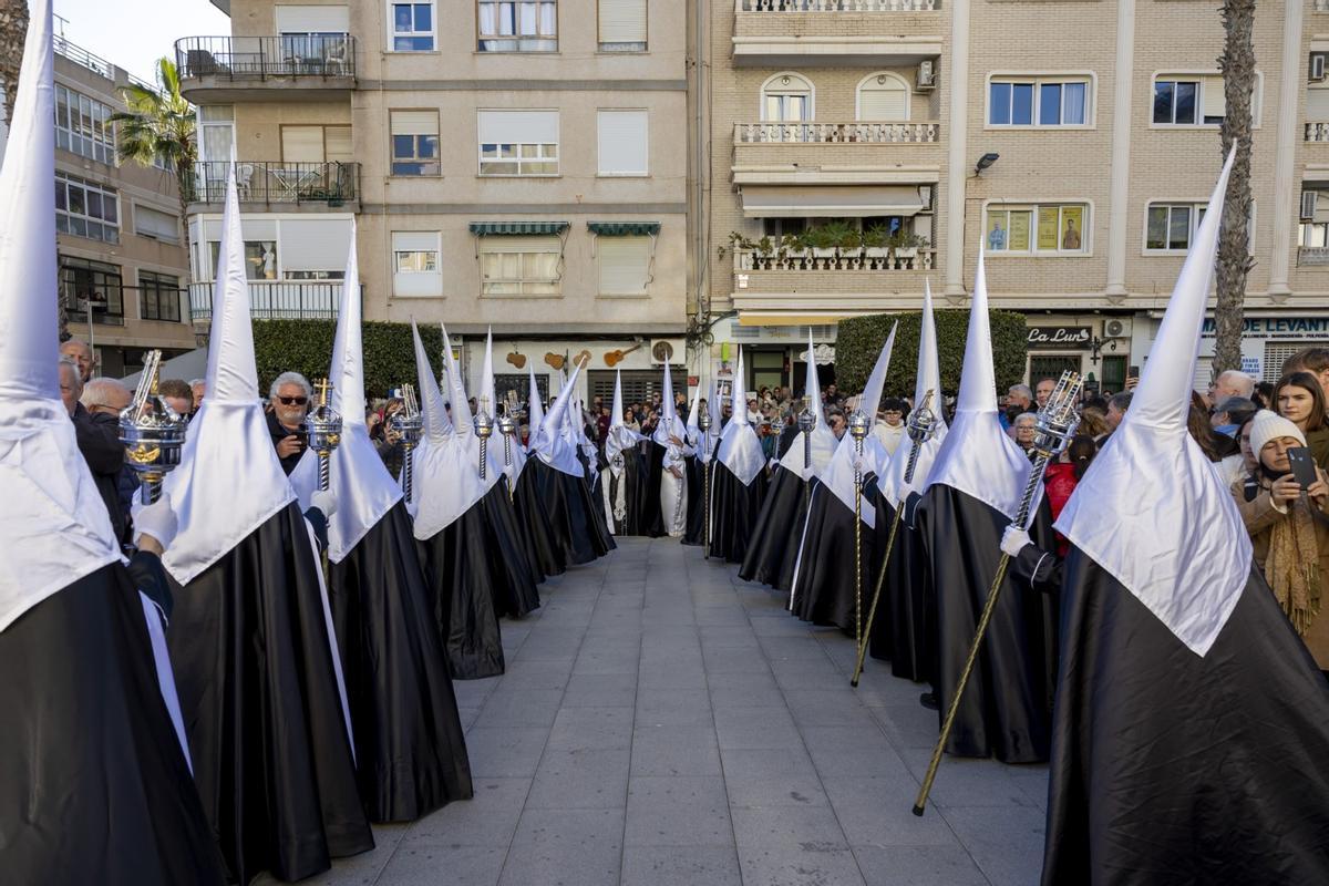 Así ha sido la procesión de Las Palmas de Torrevieja 2026 en imágenes