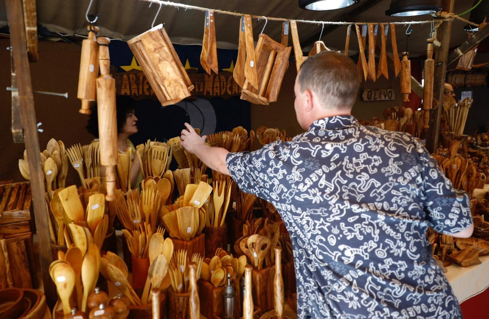 Abre el Mercado de las Tres Culturas de Zaragoza