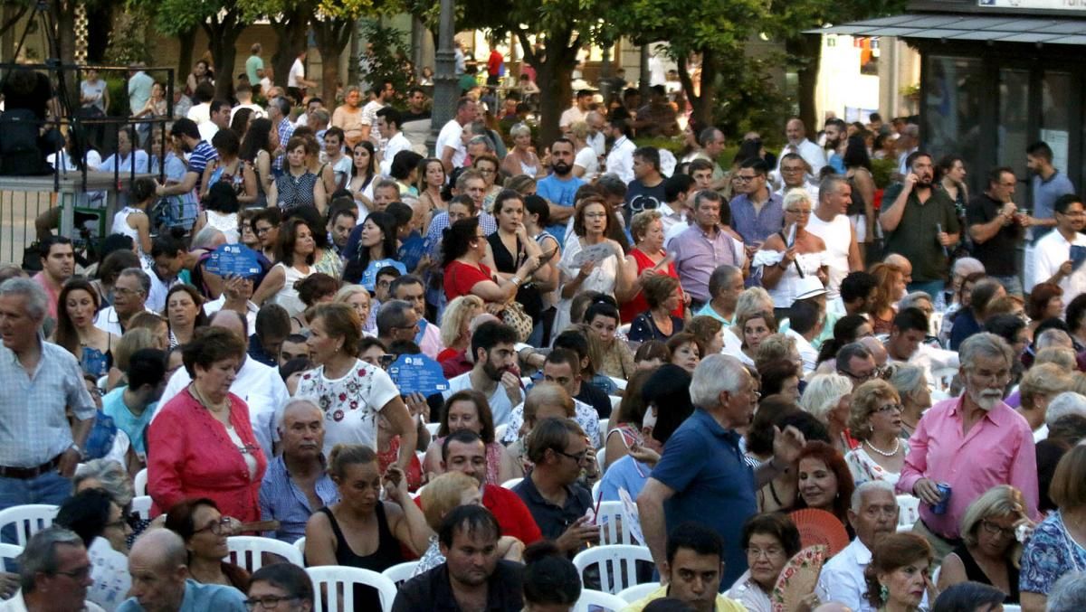 FOTOGALERÍA // Máxima expectación en la décima Noche Blanca del Flamenco en Córdoba