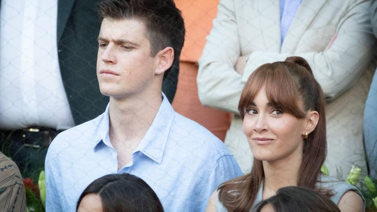 Aitana y Miguel Bernardeau siguen dando pistas para confirmar su relación, entre piso y piso