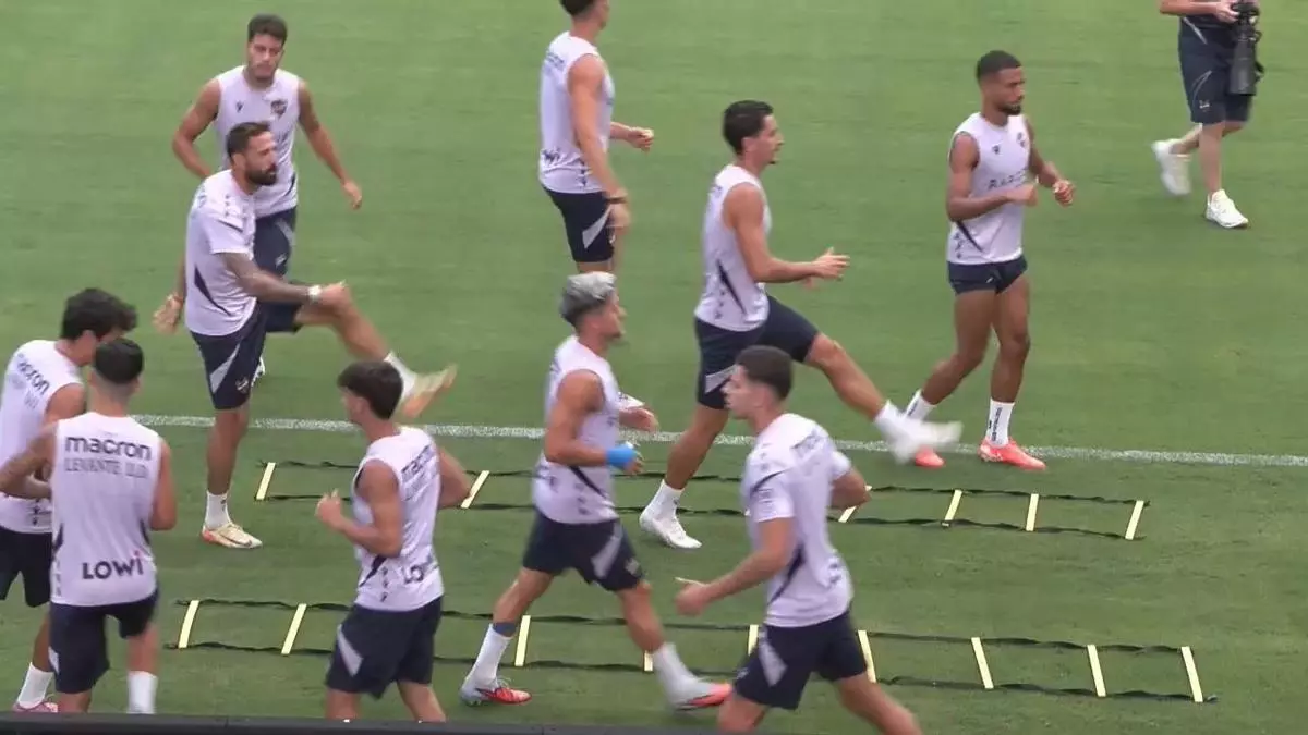 El Levante estrena su vuelta a Primera División jugando contra el Barcelona