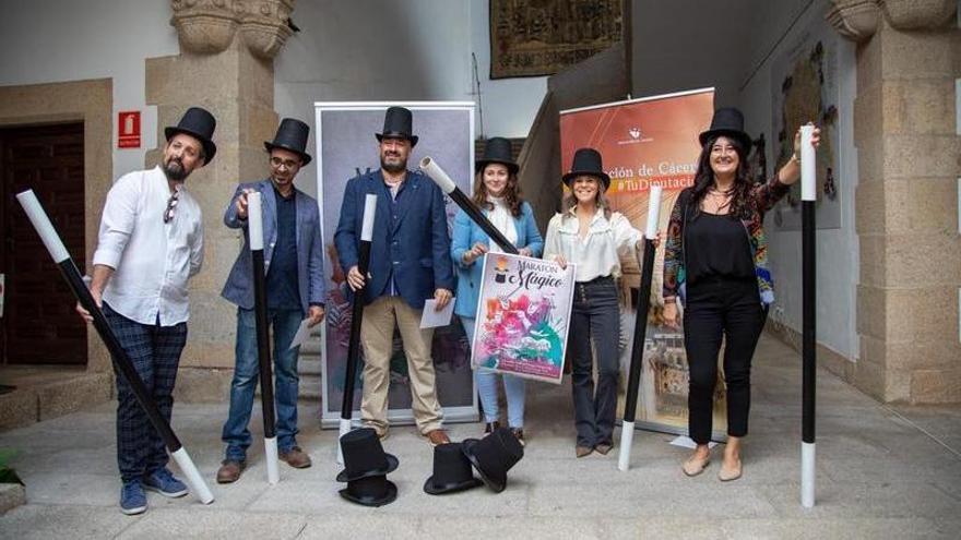 Presentación de la actividad &#039;Maratón Mágico&#039; en el Palacio de Carvajal.