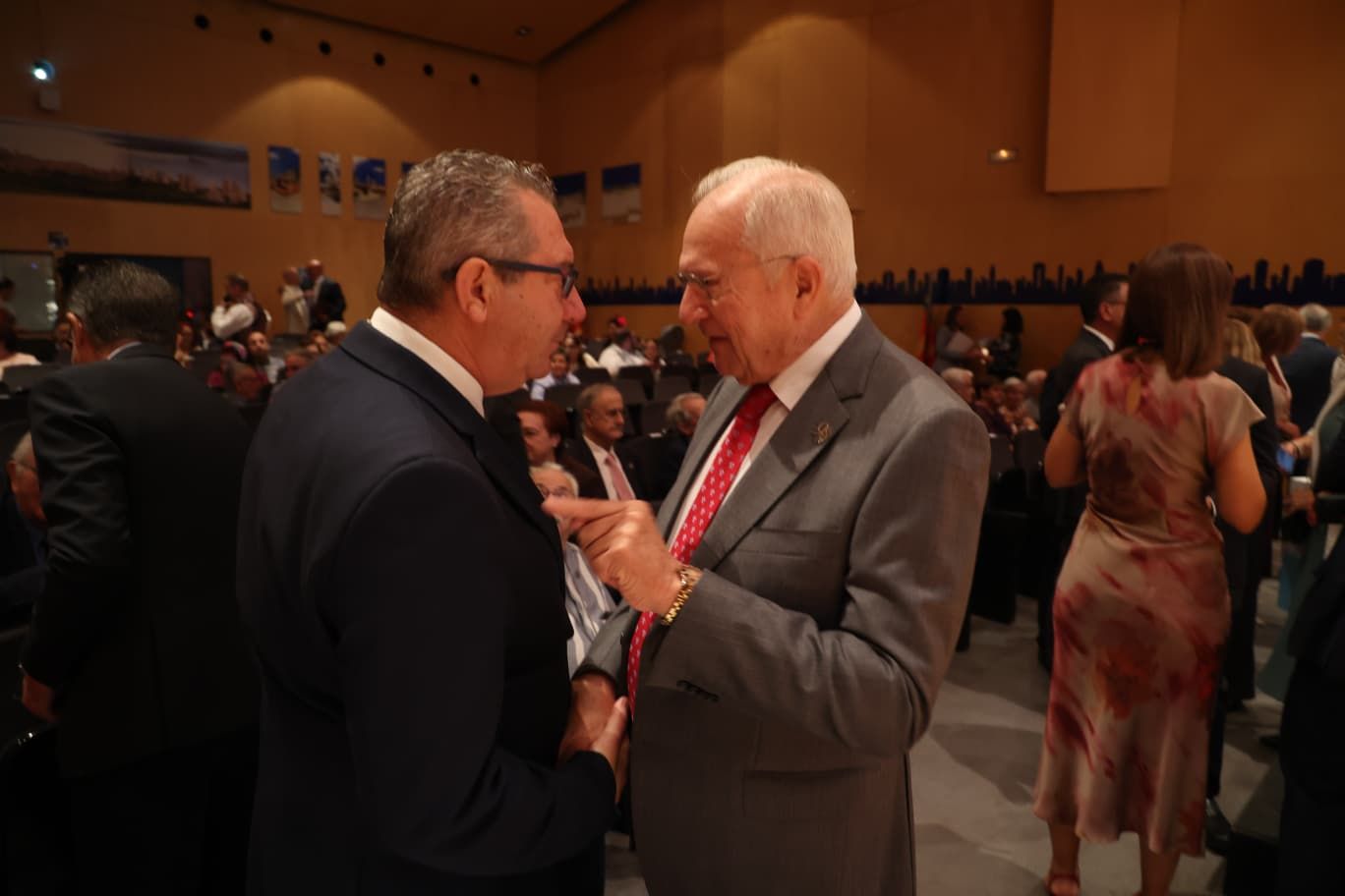 Acto del 9 d'Octubre en Benidorm