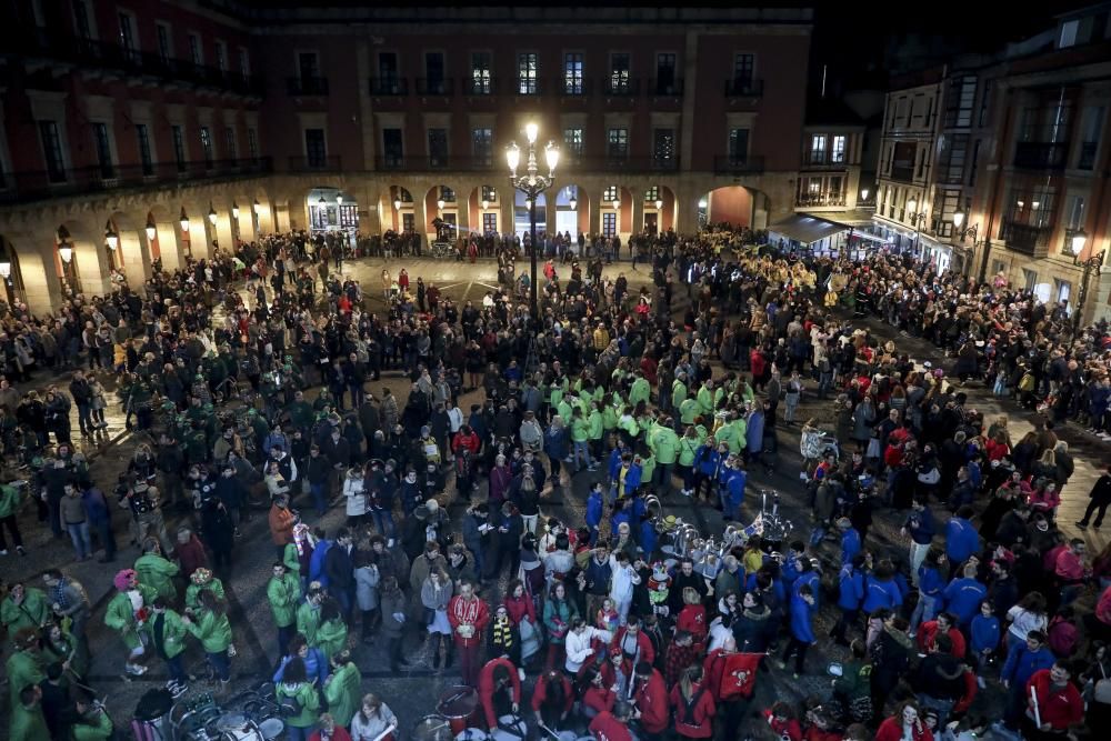 Fiesta del Antroxu en Gijón y disfraz de Pelayo
