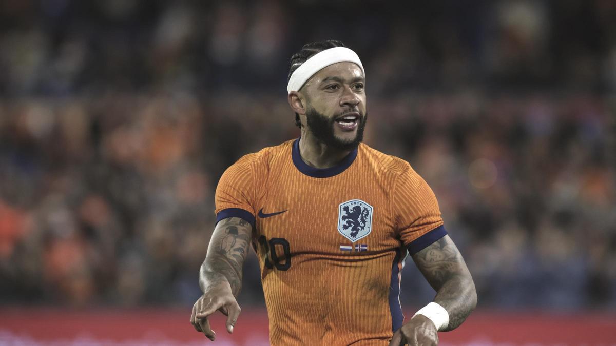 Memphis, el delantero de Países Bajos, en el amistoso ante Islandia en Rotterdam.