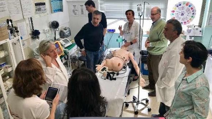 La clase práctica impartida ayer en el centro de salud de O Grove.