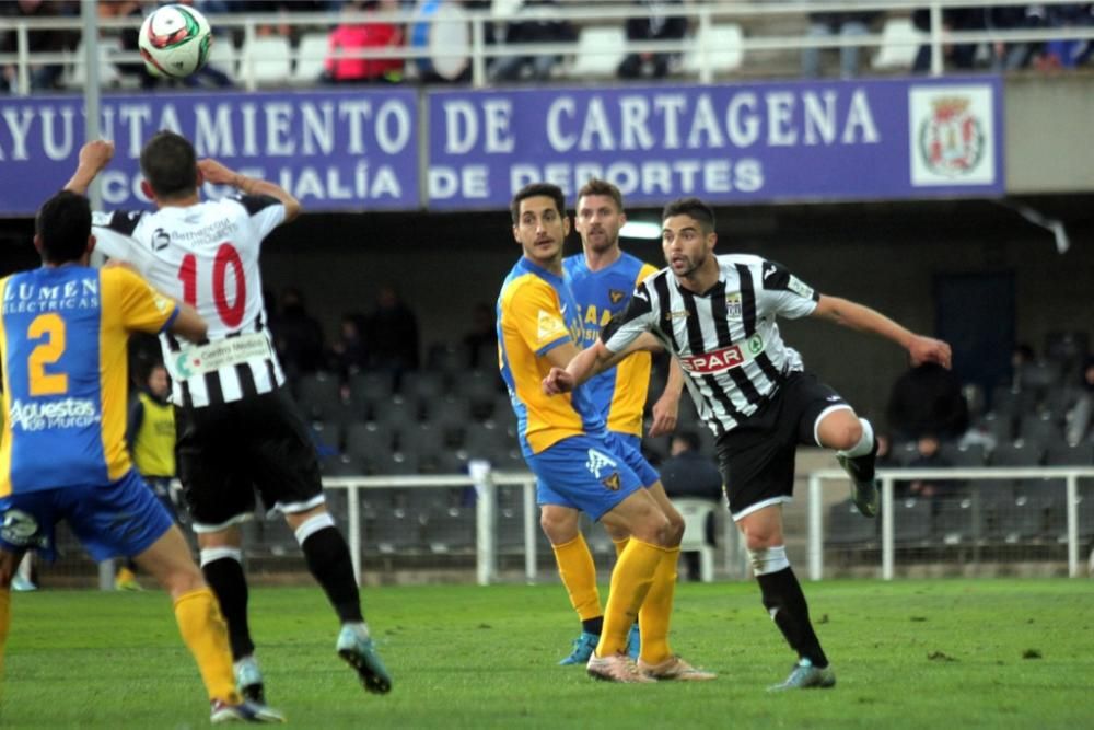 Fútbol: Segunda B - FC Cartagena vs UCAM Murcia CF