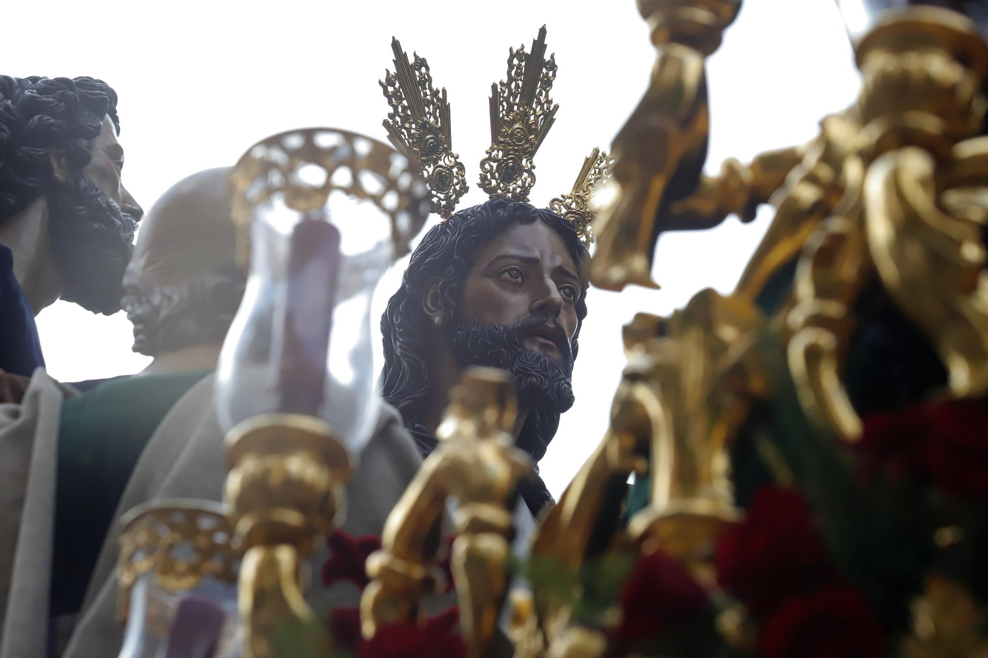 La Santa Cena recorre las calles en el barrio del Zoco