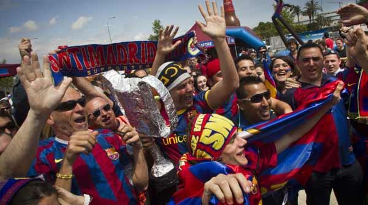 Gran ambient als carrers de València per la final de la Copa del Rei