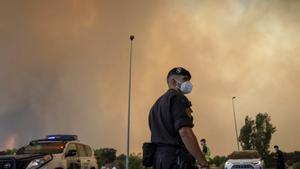 63.000 desplaçats i confinats davant un incendi de malson a Madrid