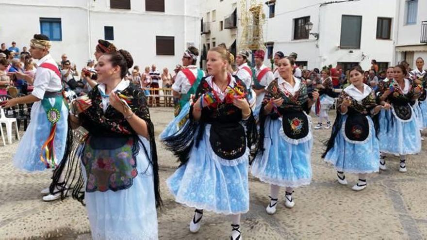 Las calles de Peñíscola se llenan de &#039;dansants&#039;