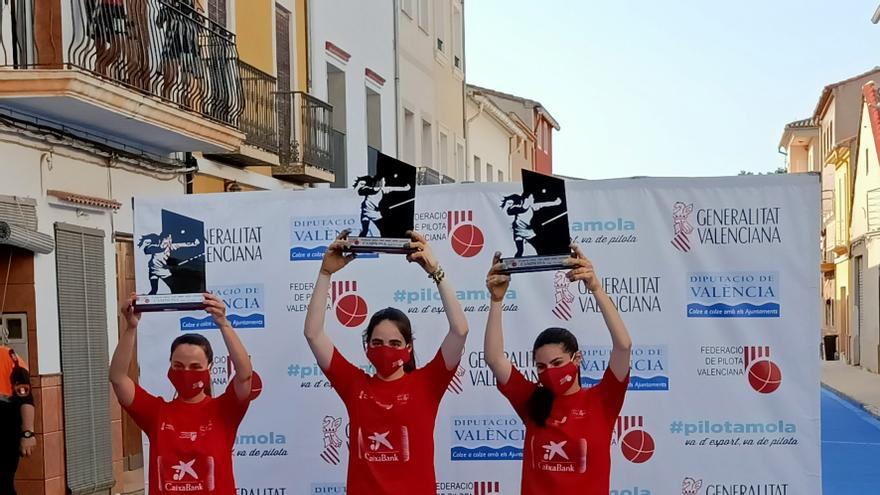 Victoria i Mar revaliden el títol de la Lliga Caixabank de Raspall Femení per cinquena vegada