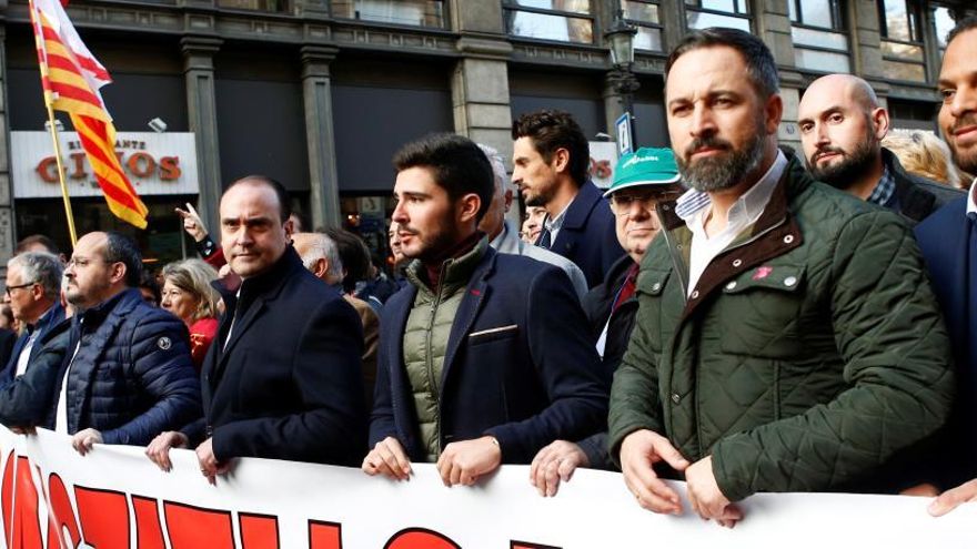 Santiago Abascal y Alejandro Fernández, en la macha.