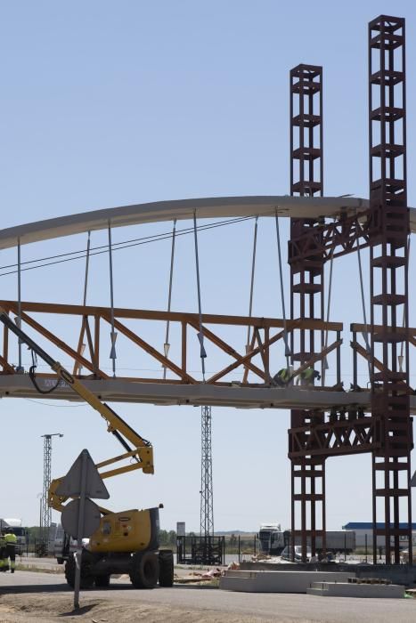 Obras del nuevo "puente" de Cobadu de Zamora.