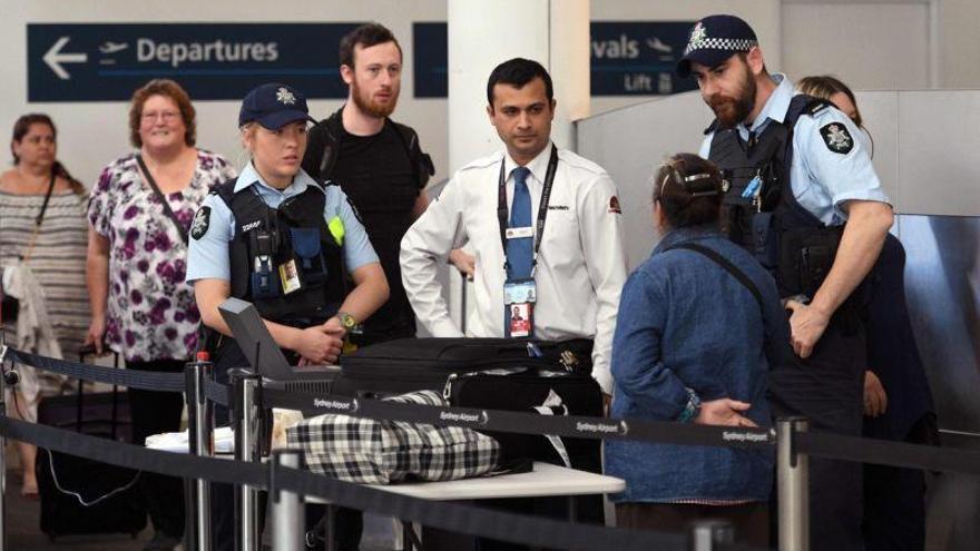 Detenidos en Australia cuatro terroristas que planeaban atentar contra un avión