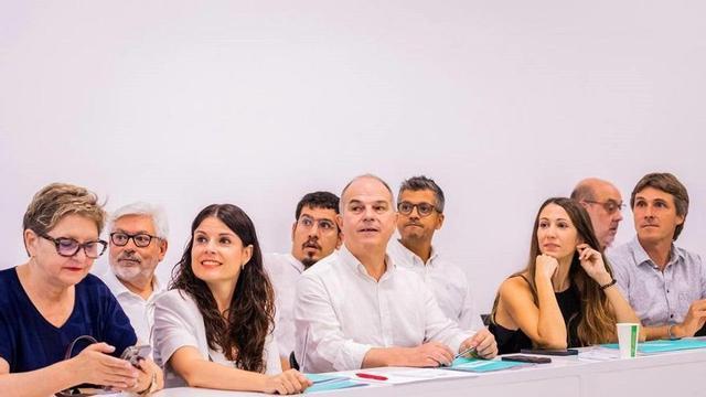 El secretari general de Junts, Jordi Turull, amb la direcció del partit al Consell Nacional d’aquest dissabte