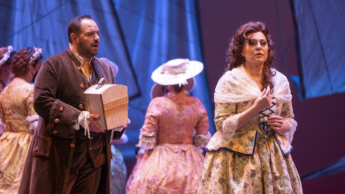 Ensayo general de &#039;Manon Lescaut&#039; con la soprano Martina Serafín y el tenor Murat Karahan.