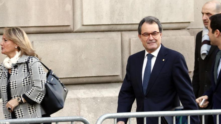 Artur Mas arribant a la última jornada del judici pel 9-N.