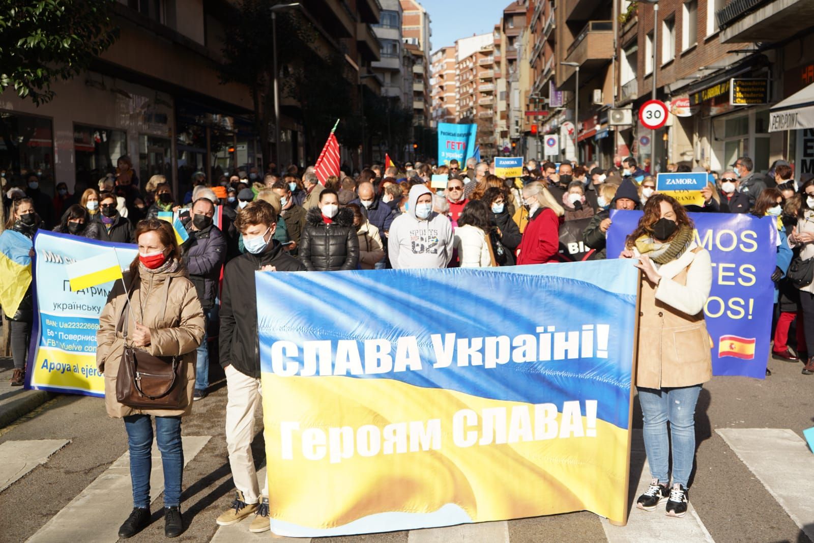 GALERÍA | Las mejores fotos de la manifestación en Zamora de la comunidad ucraniana contra la guerra