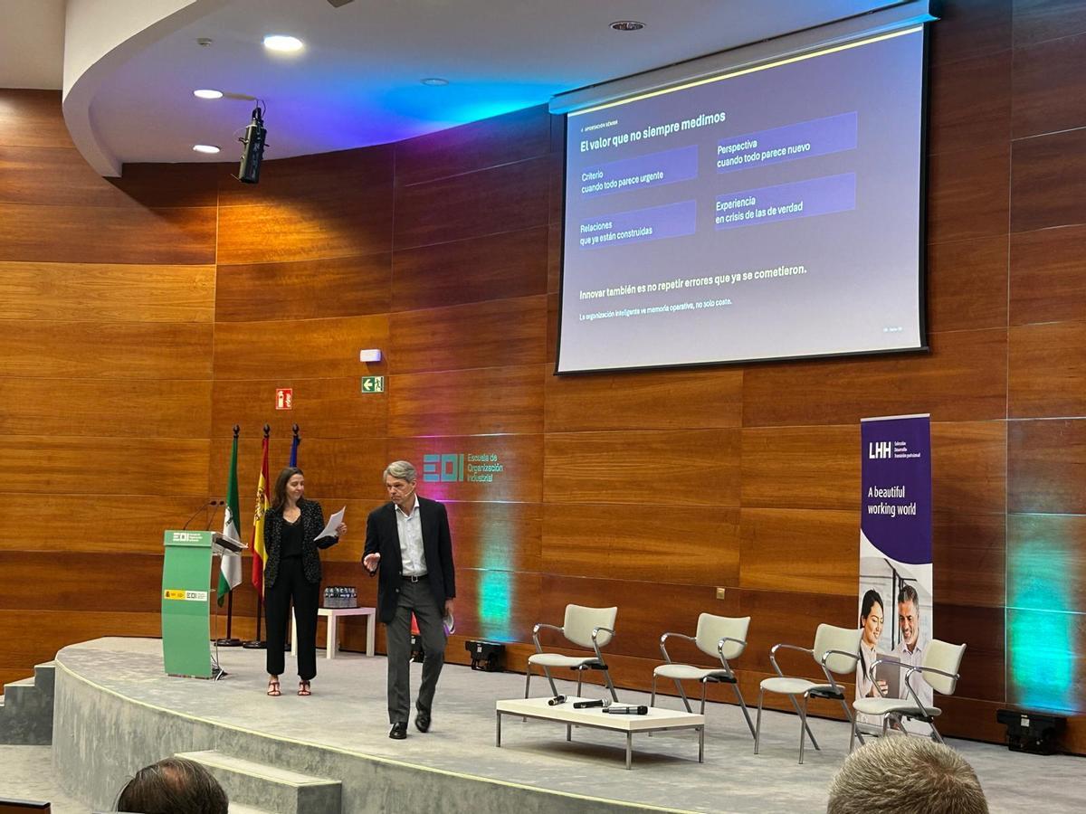 Pedro Cruz Rodríguez y Marta Morán en la apertura de la jornada