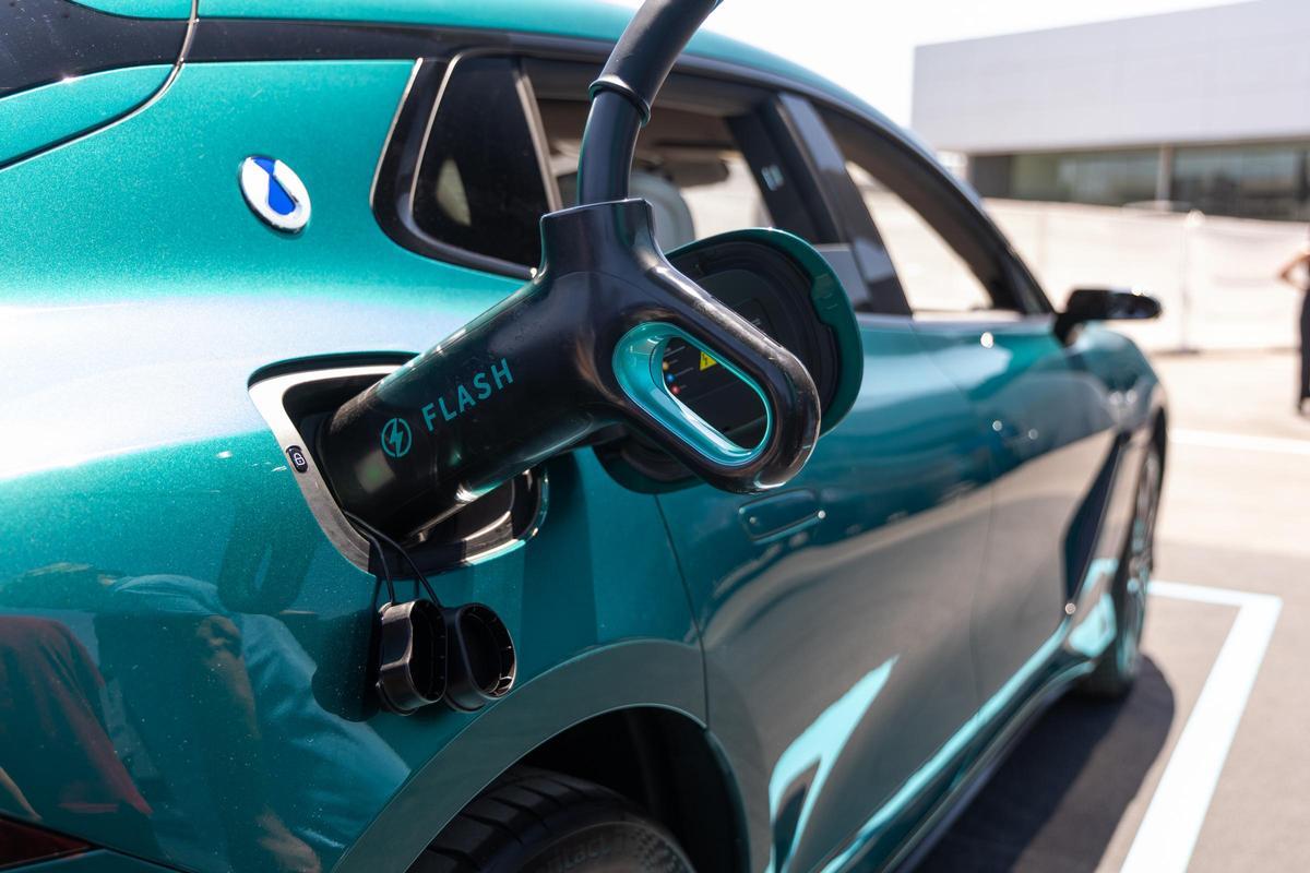 BYD bate el récord de velocidad de carga con sus nuevos supercargadores de 1.500 kW