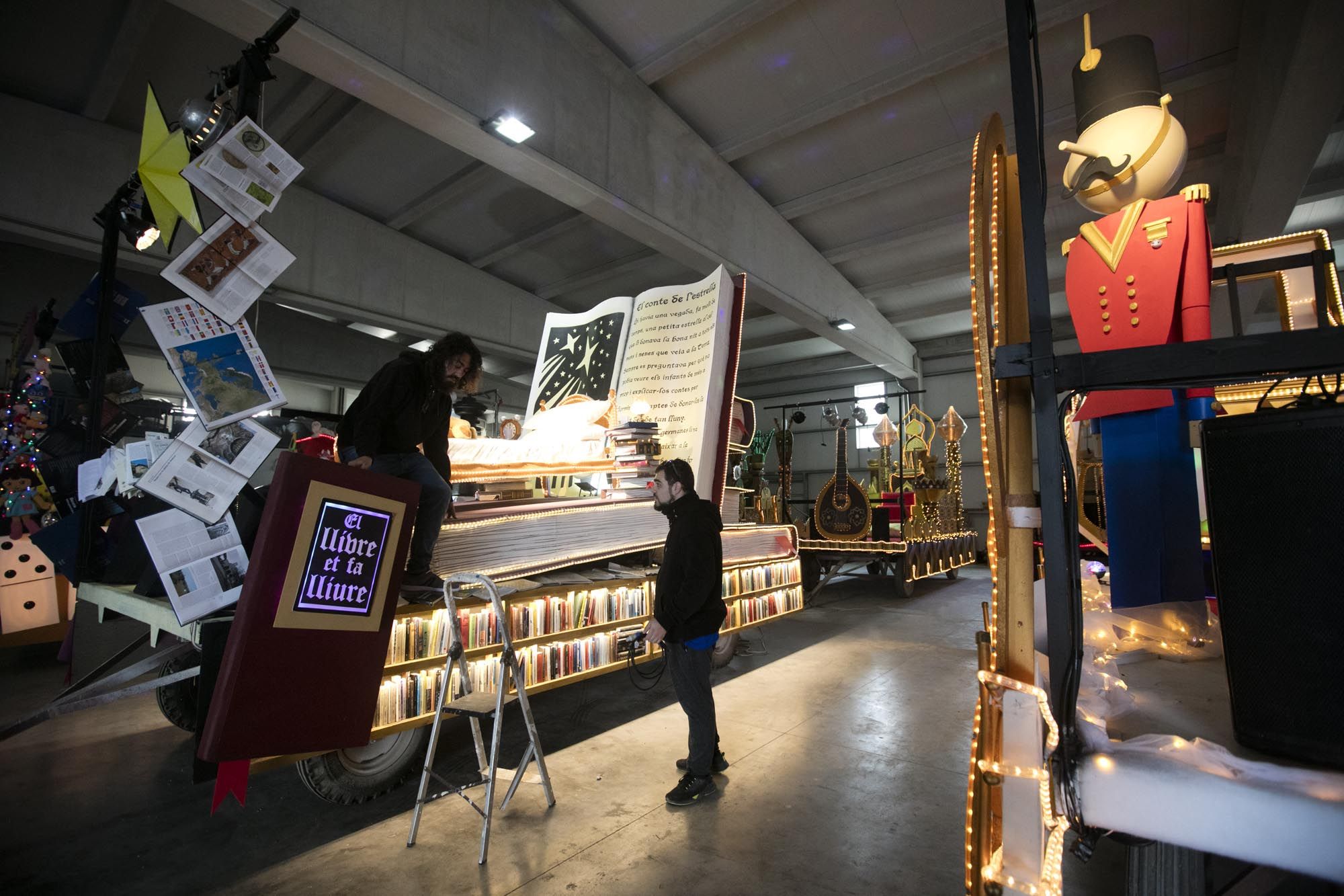 Preparativos de la cabalgata de los Reyes Magos de Ibiza