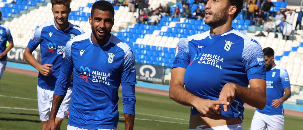 Celebración de uno de los goles del Melilla.