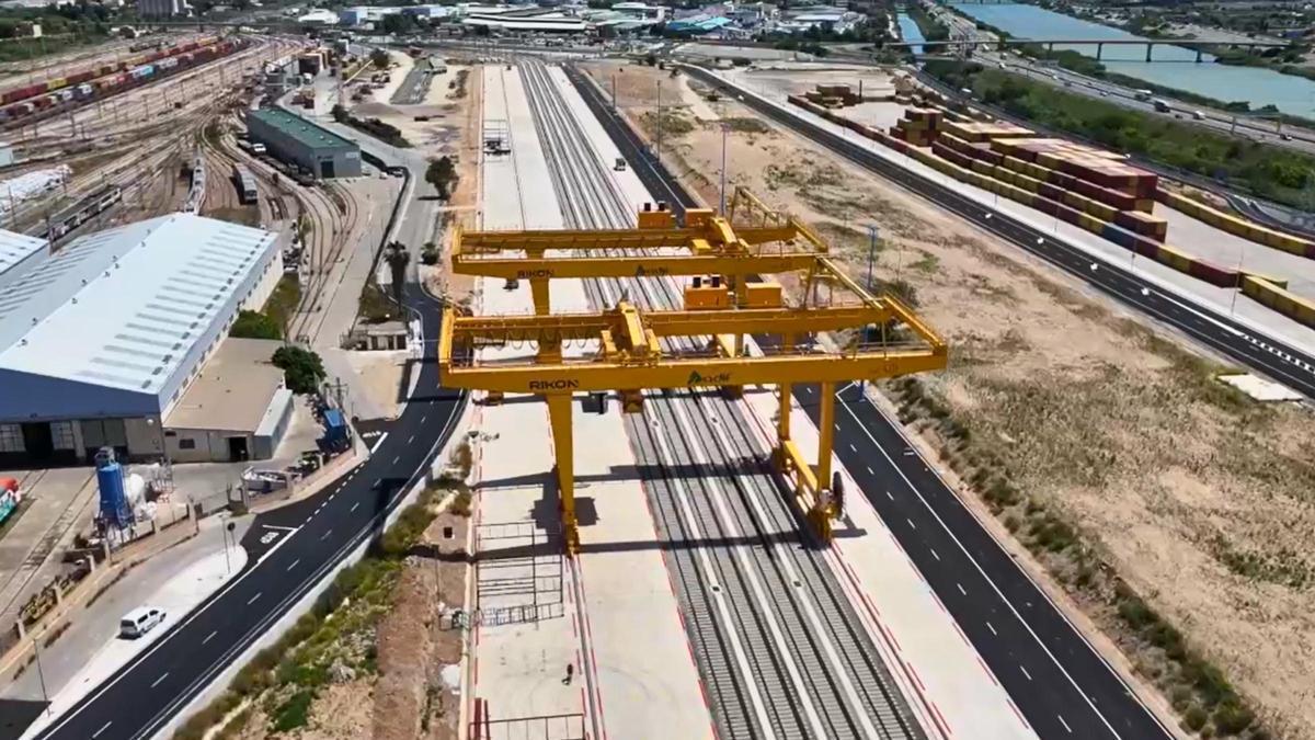 Terminal ferroviaria de mercancías en Fuente San Luís, en una imagen reciente.