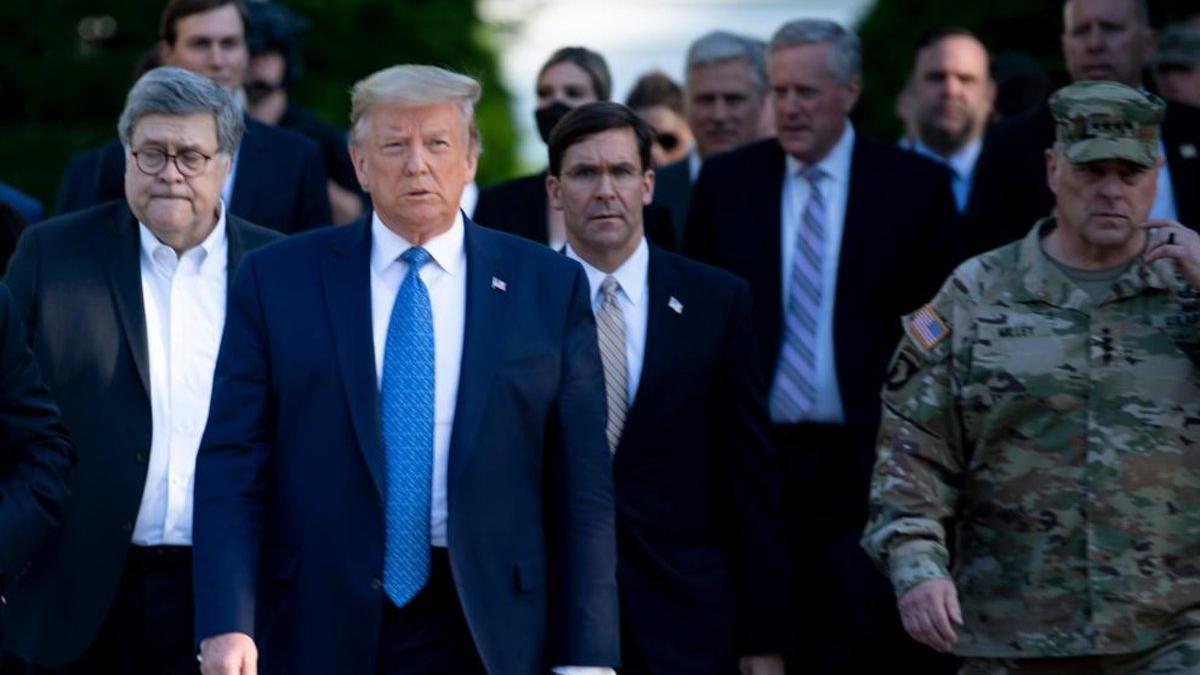 Donald Trump aboga por desplegar al ejército