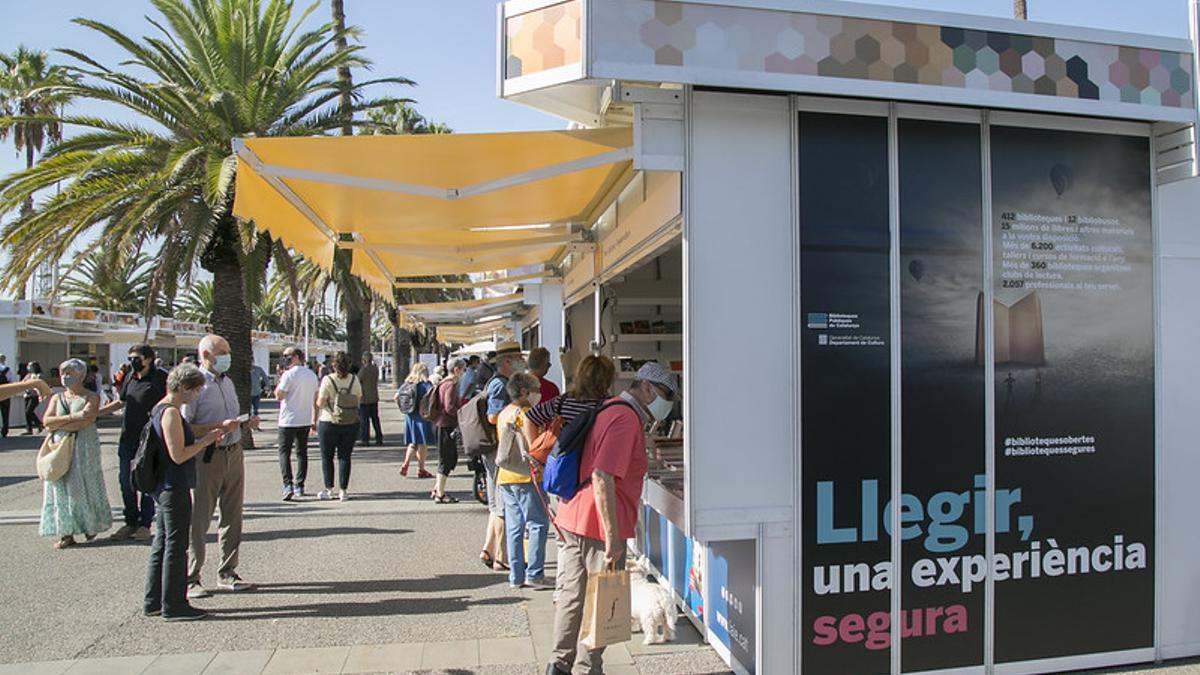 La Setmana del Llibre en Català, el año pasado, en el Moll de la Fusta.